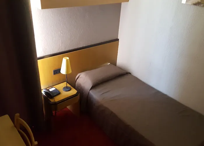 Courbet Hotel