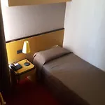 Courbet Hotel