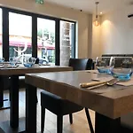 Courbet Hotel
