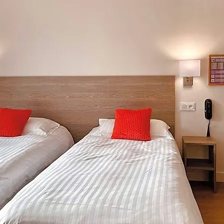 Hotel Courbet 3*