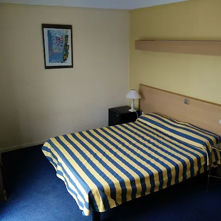 Courbet Hotell